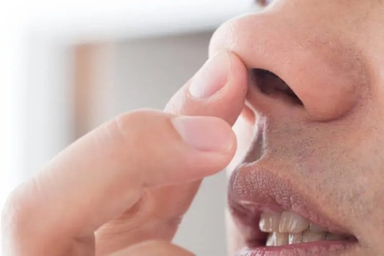 鼻毛が太い、伸びるスピードが早い原因